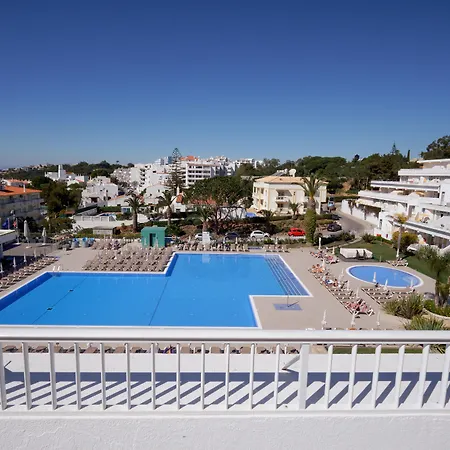 Muthu Clube Da Oura Αλμπουφέιρα