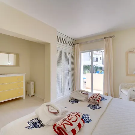 Aparthotel Muthu Clube Da Oura 4*