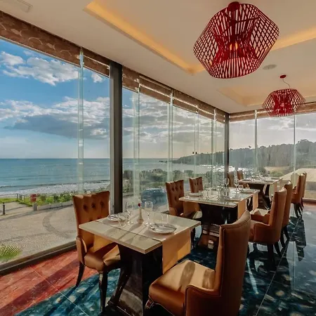 Muthu Clube Da Oura Aparthotel 4*