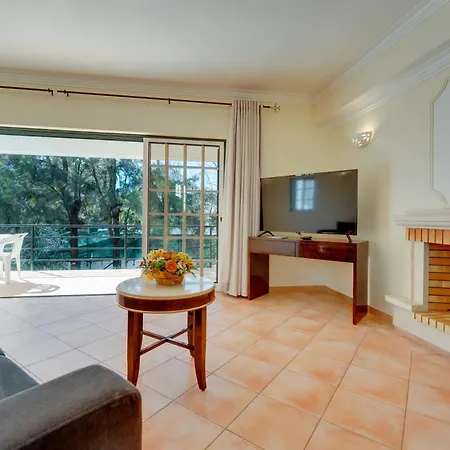 Aparthotel Muthu Clube Da Oura 4*