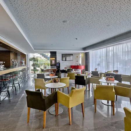 Muthu Clube Da Oura Apart Otel